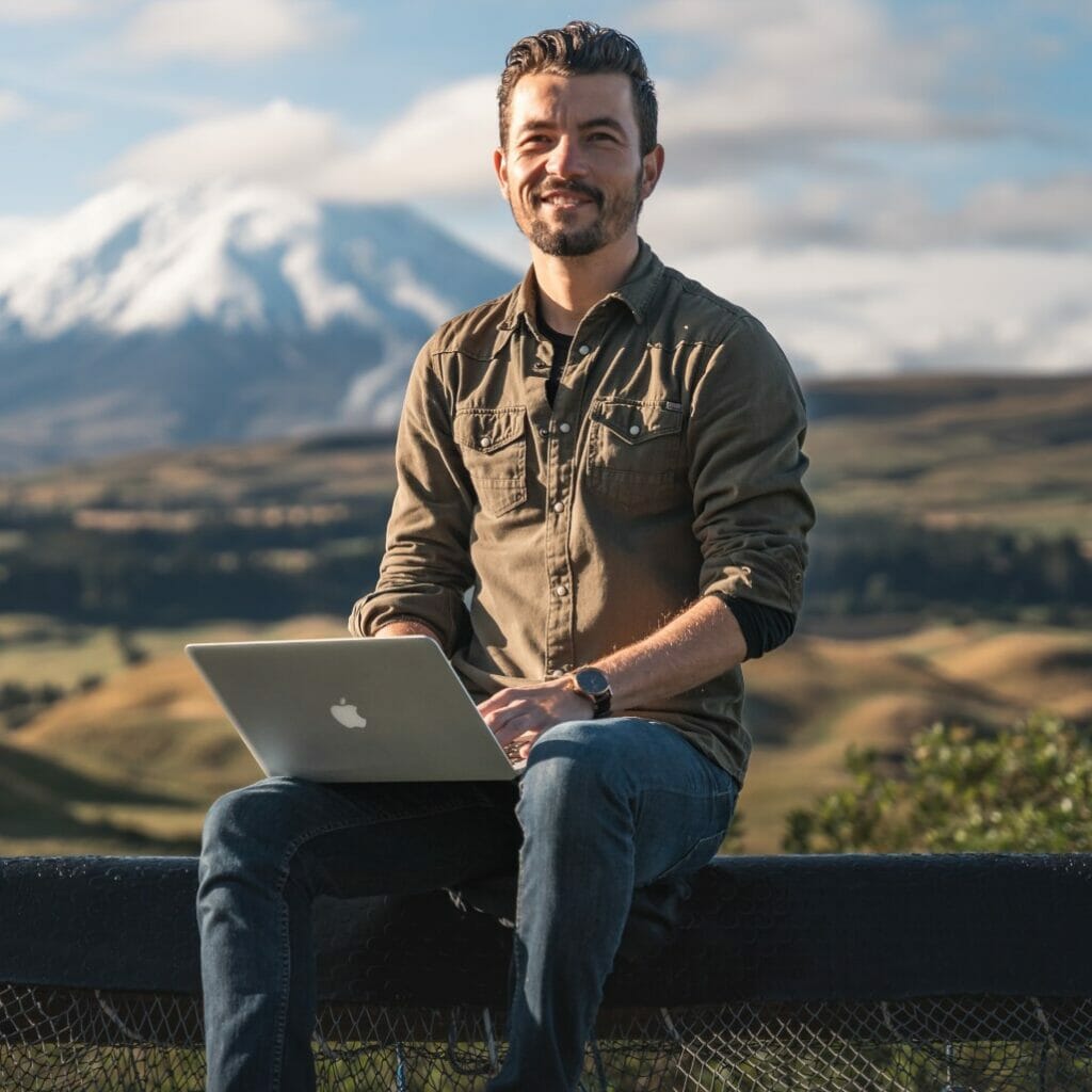 alex vizeo formateur infopreneur digital nomad